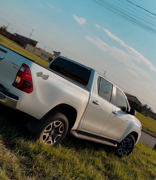 🚗 HILUX SRX 2024 OU  R$ 250.000,00 NO P!!!X💸